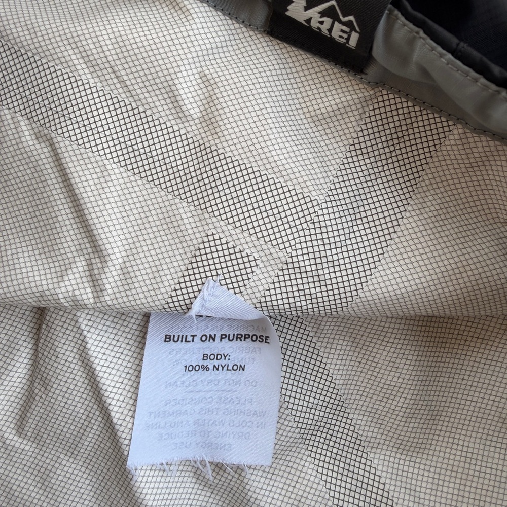 REI Women’s  Hooded Rain Jacket - Picture 6 of 6